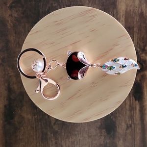 Cat Keychain with pearl accent